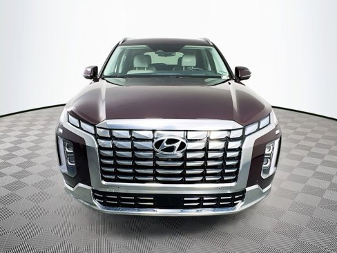 Used 2024 Hyundai Palisade Calligraphy image 2