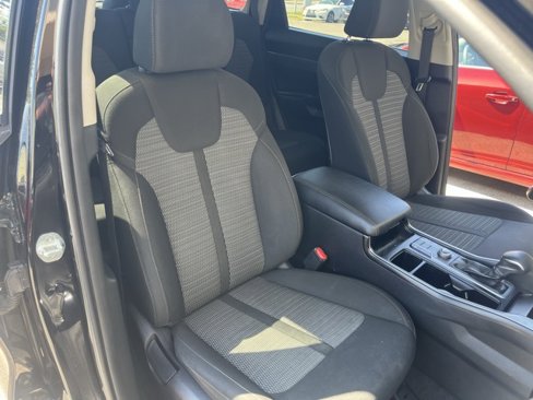 Used 2022 Kia Sorento LX image 35