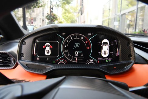 Used 2025 Lamborghini Revuelto image 14