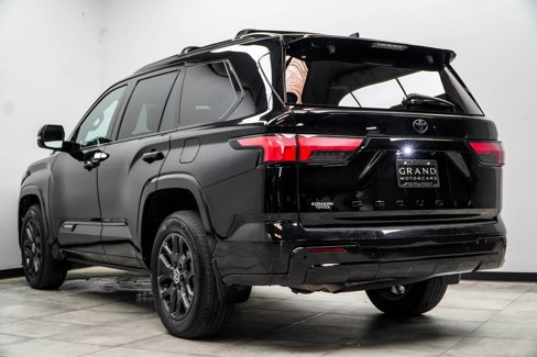 Used 2024 Toyota Sequoia Platinum image 11