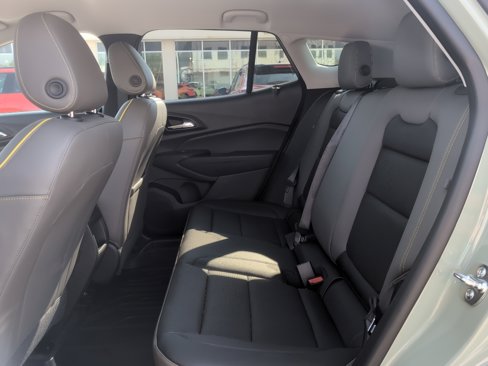 New 2025 Chevrolet Trax ACTIV w/ Driver Confidence Package image 30