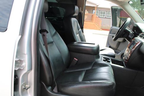 Used 2011 Chevrolet Silverado 2500 LTZ w/ LTZ Plus Package image 23