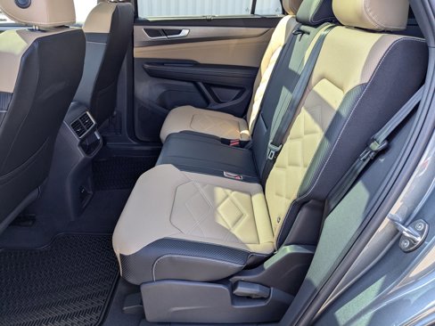 New 2025 Volkswagen Atlas Cross Sport SE image 28