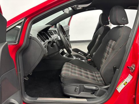 Used 2017 Volkswagen GTI GTI S image 31