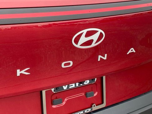 Used 2025 Hyundai Kona SEL image 31