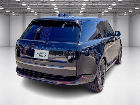 Used 2025 Land Rover Range Rover SV image 5