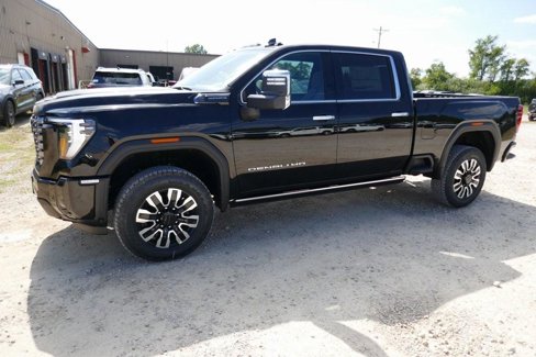 New 2026 GMC Sierra 2500 Denali Ultimate image 8
