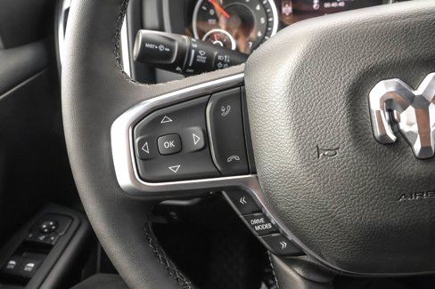 New 2026 RAM 1500 4x4 Crew Cab image 22