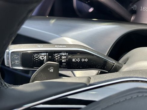 New 2026 Cadillac Vistiq Premium Luxury image 16