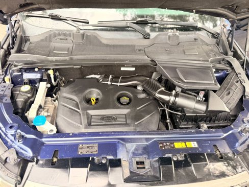 Used 2016 Land Rover Discovery Sport SE image 10