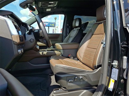 Used 2025 GMC Yukon XL Denali Ultimate image 13