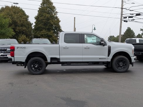 New 2026 Ford F250 Lariat w/ Black Appearance Package image 3