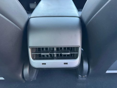 Used 2020 Tesla Model 3 Standard Range Plus image 25