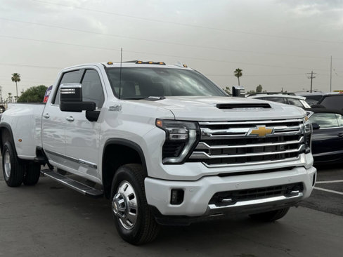 Used 2024 Chevrolet Silverado 3500 High Country w/ High Country Premium Package image 14
