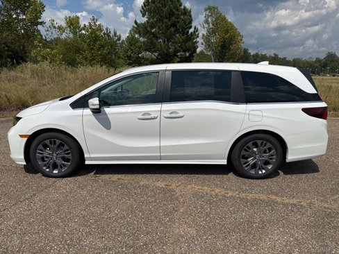 New 2026 Honda Odyssey Touring image 5