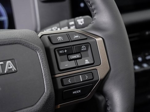 Used 2025 Toyota Land Cruiser image 13