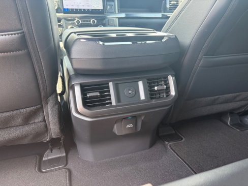 New 2025 Ford F150 Lariat image 8