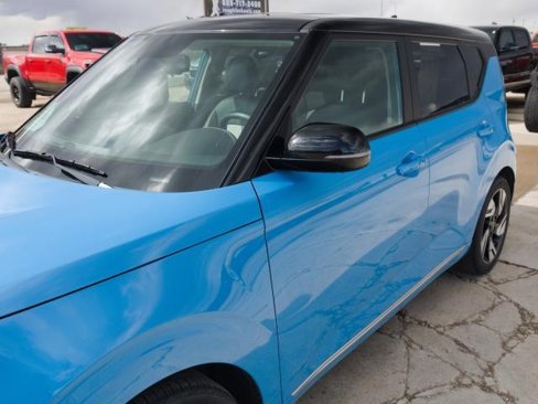 Used 2023 Kia Soul GT-Line image 7