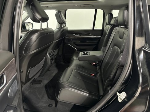 Used 2023 Jeep Grand Cherokee 4WD 4xe image 21