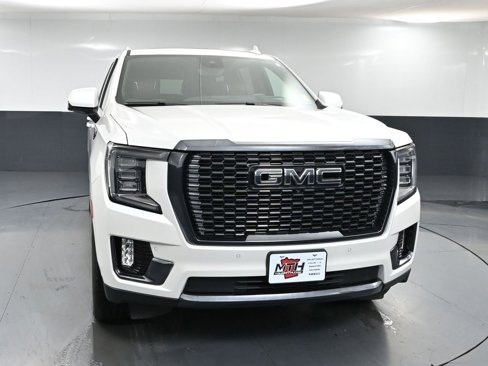 Used 2023 GMC Yukon Denali Ultimate image 12