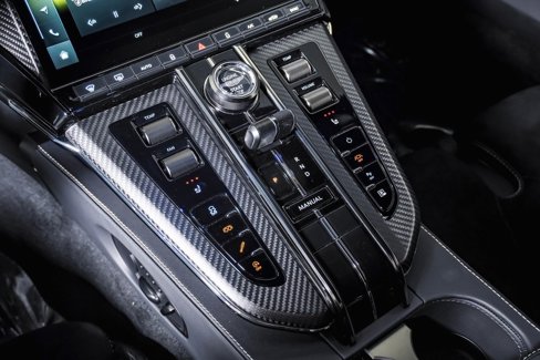 New 2025 Aston Martin V8 Vantage Coupe image 37