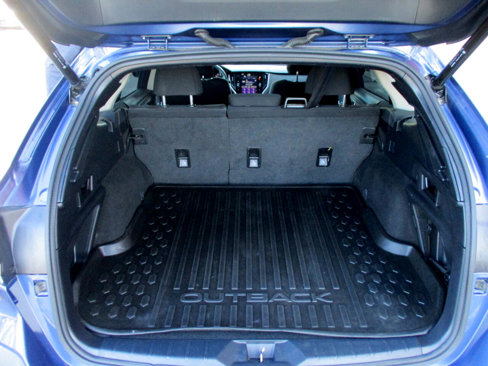 Used 2020 Subaru Outback Premium image 16