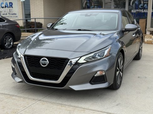 Used 2021 Nissan Altima 2.5 SV image 1