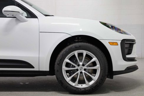New 2026 Porsche Macan image 11