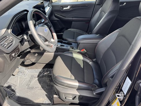 Used 2025 Ford Escape ST-Line w/ Tech Pack #1 image 13