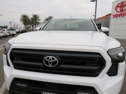 New 2025 Toyota Tacoma SR5 image 5