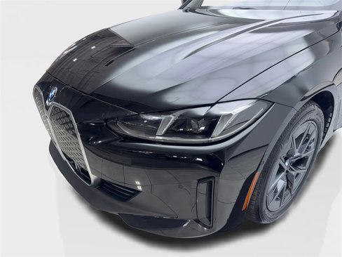 Used 2025 BMW i4 eDrive40 w/ Parking Assistance Package image 16