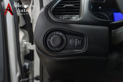 Used 2023 Jeep Renegade Latitude image 23