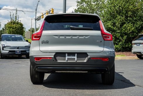 New 2026 Volvo XC40 B5 Plus w/ Protection Package Premier image 5