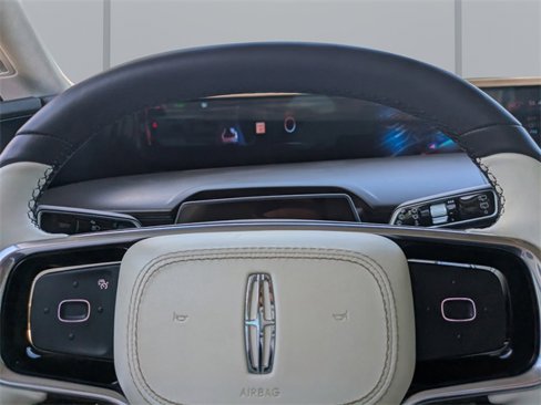 Used 2025 Lincoln Nautilus Black Label image 33