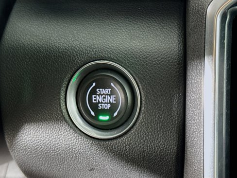 Used 2025 GMC Acadia Elevation image 19