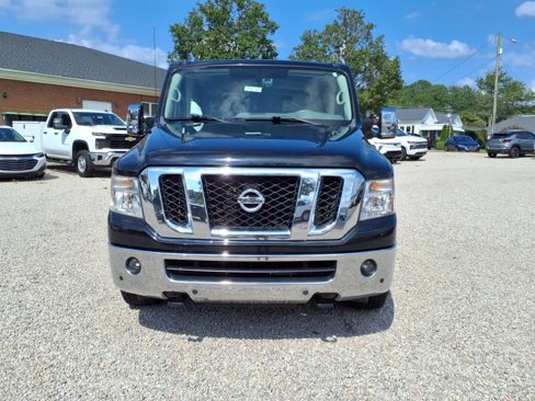 Used 2018 Nissan NV 3500 SL image 2