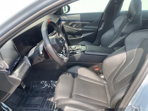Used 2025 BMW M5 w/ Carbon Package image 16