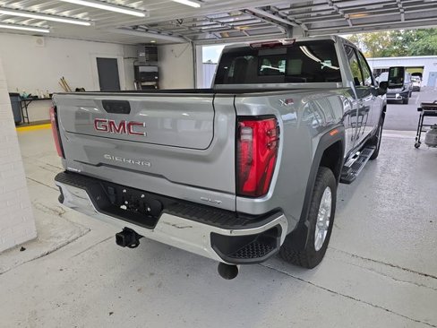 Certified 2024 GMC Sierra 2500 SLT w/ SLT Premium Package image 5