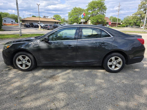 Used 2016 Chevrolet Malibu LT image 4