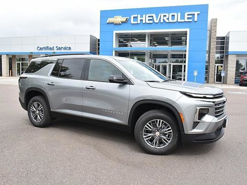 New 2026 Chevrolet Traverse LT image 1