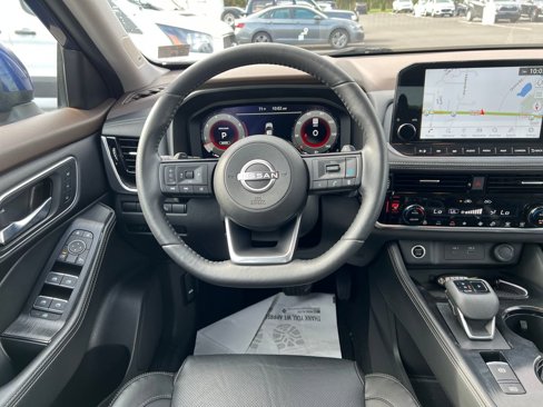 Used 2022 Nissan Rogue Platinum w/ Head-Up Display Package image 19