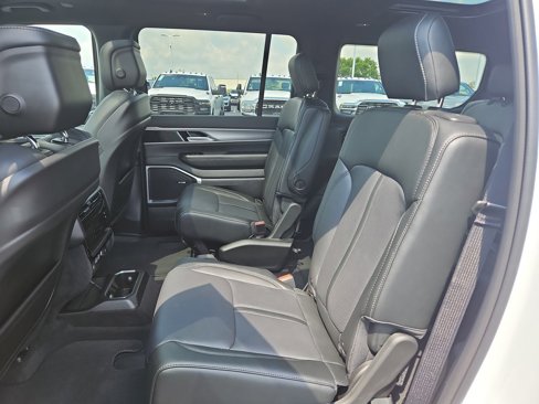 New 2025 Jeep Wagoneer Series II image 15