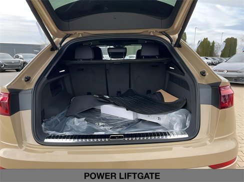 New 2025 Audi Q8 Premium Plus image 11