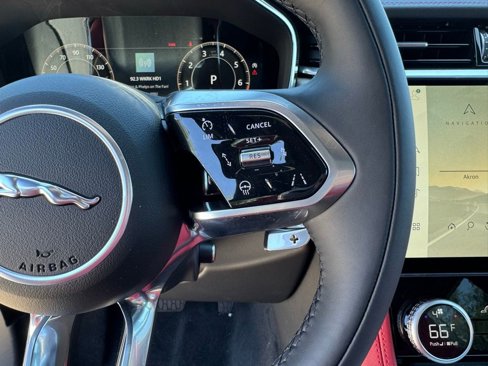 New 2025 Jaguar F-PACE R-Dynamic S image 19