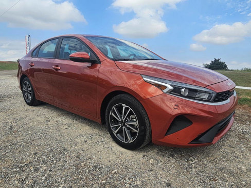 Used 2023 Kia Forte LXS w/ LXS Technology Package image 5