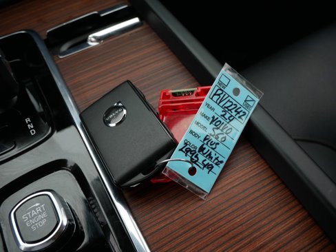 Certified 2024 Volvo S60 B5 Plus image 19