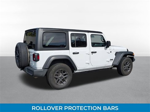 Used 2024 Jeep Wrangler Sport S image 3