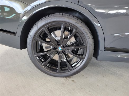 New 2026 BMW X7 M60i image 4