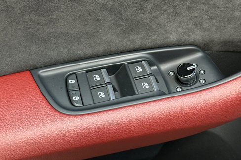 Used 2022 Audi SQ8 Premium Plus w/ Towing Package image 11