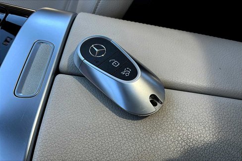 Used 2024 Mercedes-Benz GLC 300 4MATIC image 14